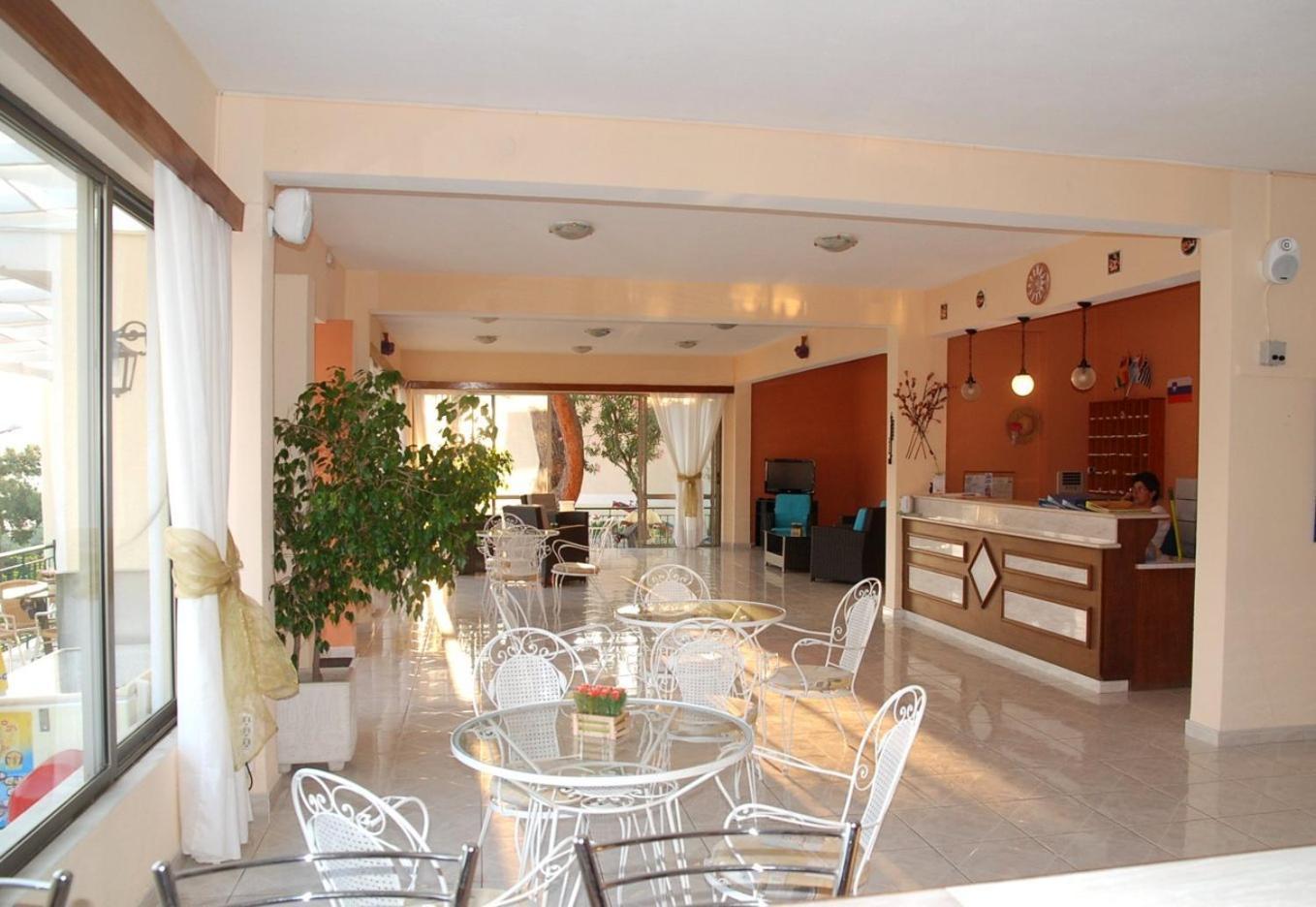 Anthemis Hotel Apartments Agia Paraskevi  Екстер'єр фото