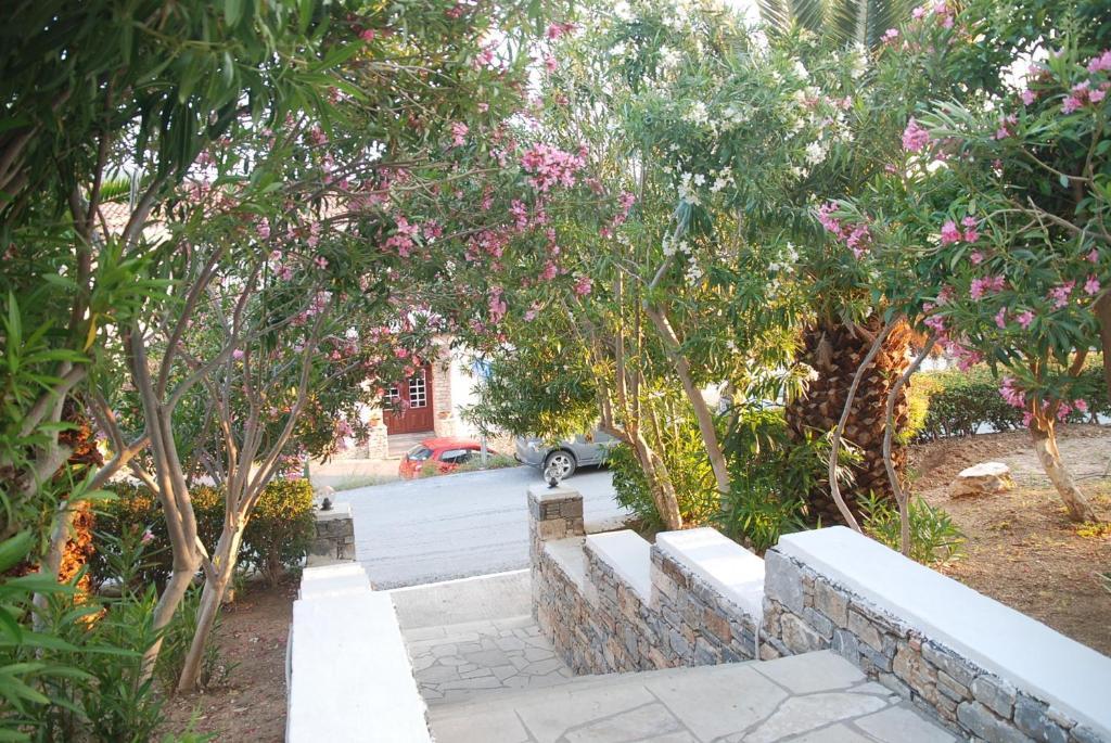 Anthemis Hotel Apartments Agia Paraskevi  Екстер'єр фото